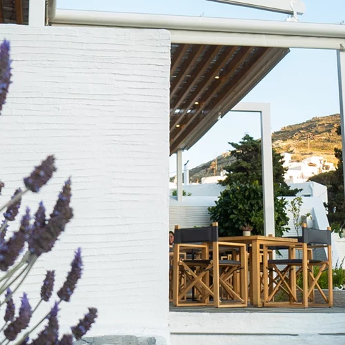 Dough & Shaker: Η artisanal pizza και τα signature cocktails πάνε πολύ με το Πάσχα στην Τήνο