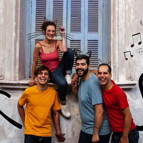 Ένας γάτος που χορεύει εμπνεέι μια παράσταση γεμάτη θάρρος, αποδοχή και μαγεία