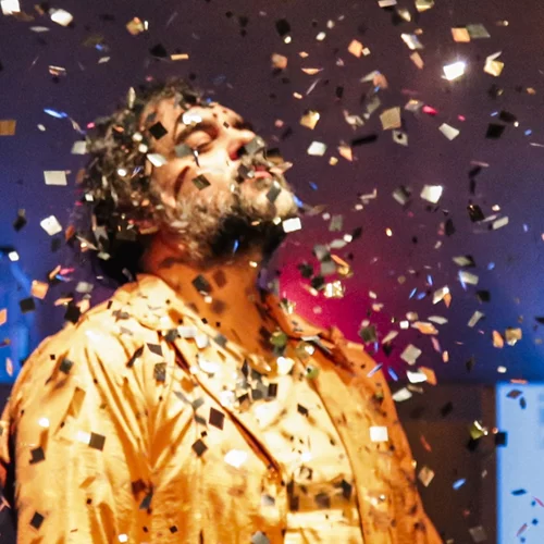 "Το πιο όμορφο σώμα που έχει βρεθεί ποτέ σε αυτό το μέρος": Προλάβετε τις τελευταίες παραστάσεις