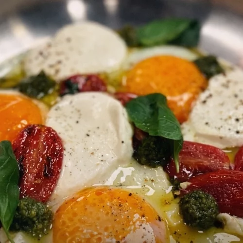 Brunch υψηλής γαστρονομίας στην Αγία Ειρήνη: Ο Στέφανος Κραους στο Brera