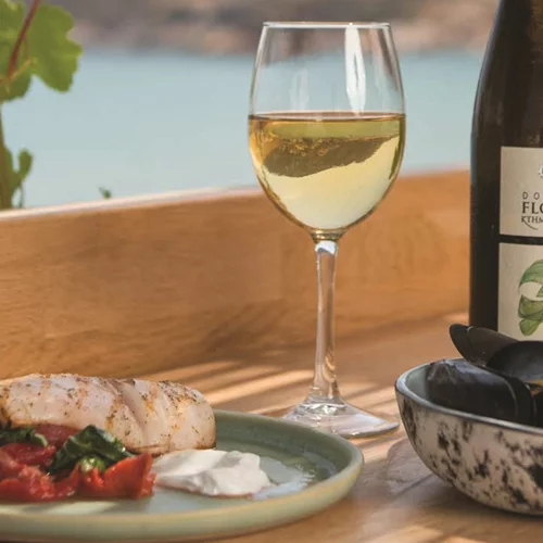 Maiolica restaurant Sifnos: Παλίρροια γεύσης με oriental τέμπο στη Σίφνο