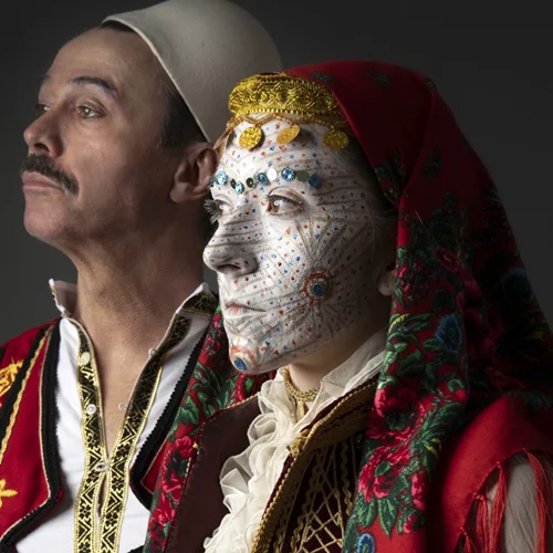 Αποκλειστικό: Στην "Πτήση/Κόσοβο" με οδηγό τον Ένκε Φεζολλάρι