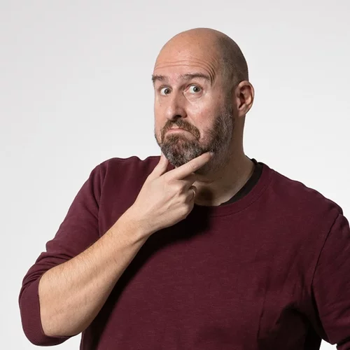 Αριστοτέλης Ρήγας: "Τίποτα δεν μπορεί να συγκριθεί με την σχέση που αναπτύσσεται ανάμεσα στον κωμικό και το κοινό σε μια ζωντανή παράσταση"