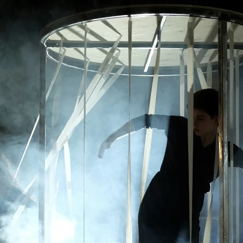 "Code Connects": Ένα αστικό, οπτικό παζλ στήνεται στην καρδιά της Αθήνας