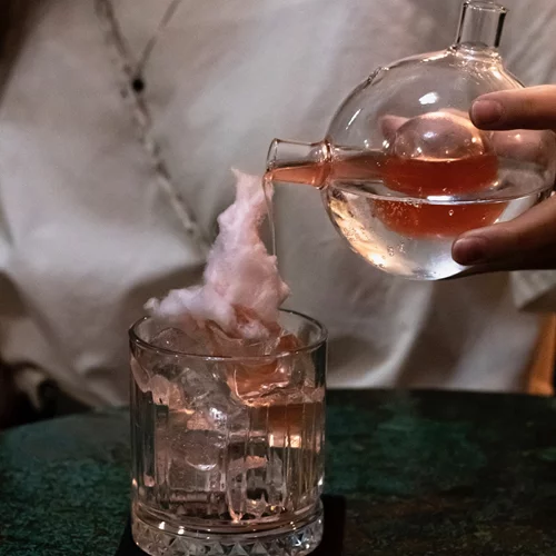 Στο θεατρικό σουρεάλ του "L’ Alchimiste"