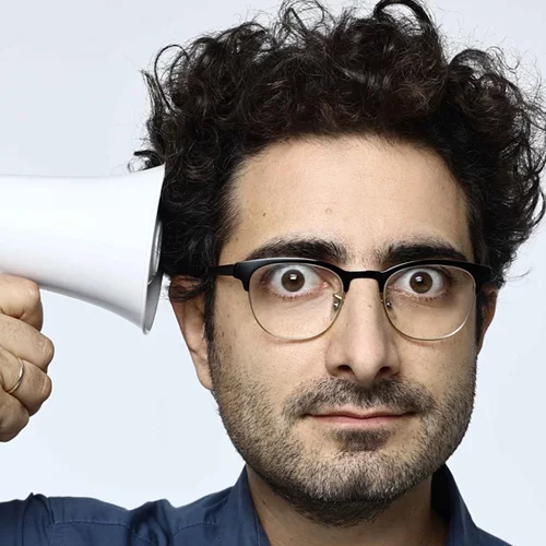 O Λάμπρος Φισφής είναι και πάλι "Πολύ καλύτερα τώρα…" στο Θέατρο Ακροπόλ