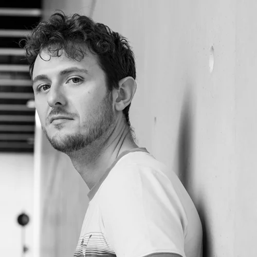 Αλέξανδρος Ραπτοτάσιος: "Βλέπεις τη  λογοκρισία και λες, δεν μπορεί να είναι τόσο οργουελικό αυτό που συμβαίνει. Κι όμως, είναι"