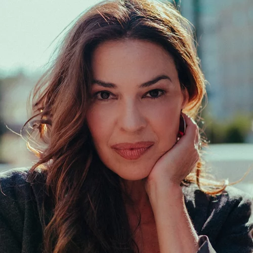 Η Ναταλία Δραγούμη δεν μπορεί να φανταστεί τον εαυτό της έξω από το θέατρο