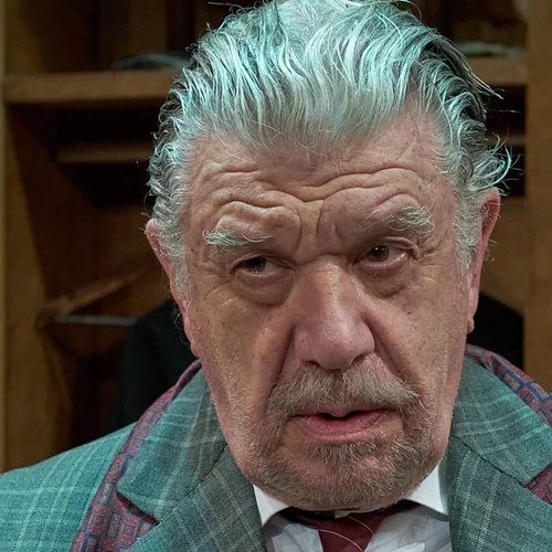 Για τον Γιάννη Βούρο, η αλήθεια δεν είναι ποτέ απλή αλλά ένα θέατρο συνειδήσεων