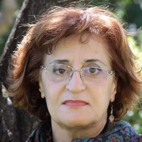 Εβδομάδα Ποίησης στο Αθηνόραμα: Η Δήμητρα Χριστοδούλου απαντά σε 10 ερωτήσεις