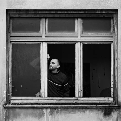 "Ο Κόσμος Είναι Ένας": Ο Κωνσταντίνος Βήτα συναντά τον Γιάννη Ρίτσο