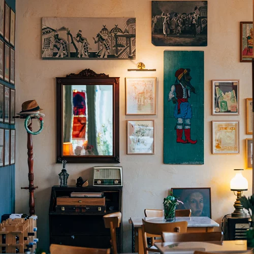 "Το καφενείο του Ρίζου": Η αναβίωση του αστικού καφενείου