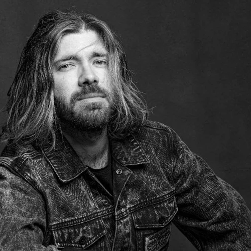 Ο Στέλιος Τσουκιάς μάς τραγουδάει ιστορίες που έχει ζήσει στο "Faust"