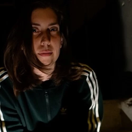 Σε ποια πλατεία θα παρουσιάσει site specific παράσταση η Άρια Μπουμπάκη απόψε;