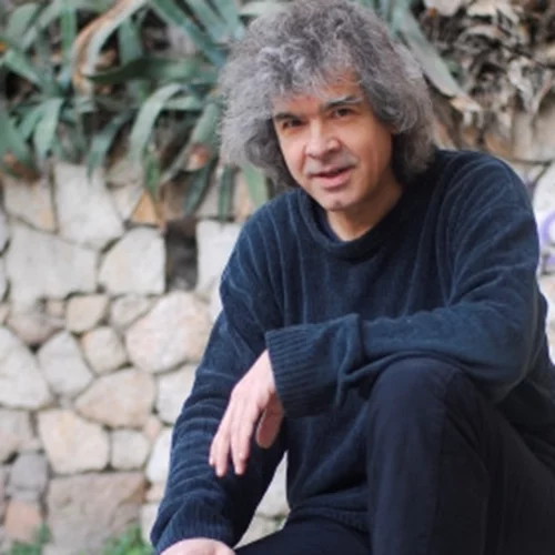 Απολαμβάνουμε τα τραγούδια του Νίκου Κυπουργού "Μες στο Μουσείο" Γουλανδρή