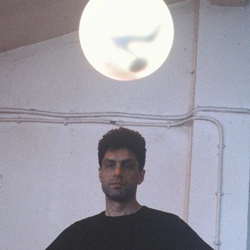 Τριπλό αφιέρωμα στον πρωτοποριακό καλλιτέχνη Χρήστο Τζίβελο