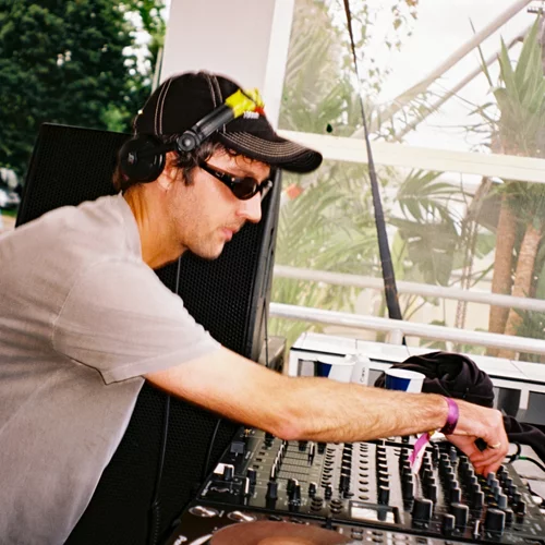 O Tornado Wallace πρωταγωνιστής του επόμενου Needless Clubnight