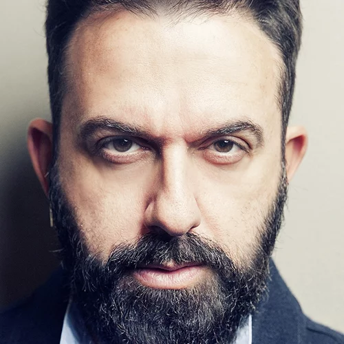 Κωνσταντίνος Ρήγος: "Το πιο ακραίο πράγμα που έχω κάνει για τον έρωτα είναι να τον κρατήσω ζωντανό"