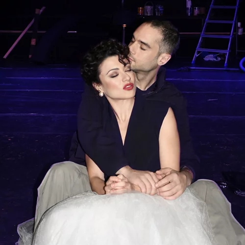 Η "Τζούλια" του Τάσου Ιορδανίδη επιστρέφει στο Θέατρο Αλφα