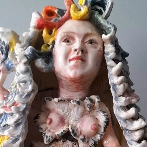 "Muddy mood": Μια ιδιαίτερη προσέγγιση στην τέχνη της κεραμικής