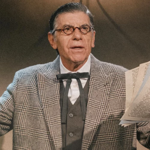 Ο Γιάννης Μπέζος ανεβάζει Τσέχοφ- Πρώτες φωτογραφίες από την παράσταση