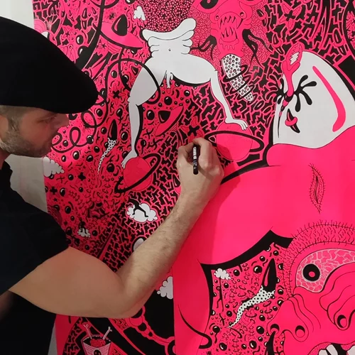 Ένα καλλιτεχνικό στούντιο στο Κουκάκι μάς περιμένει να το εξερευνήσουμε