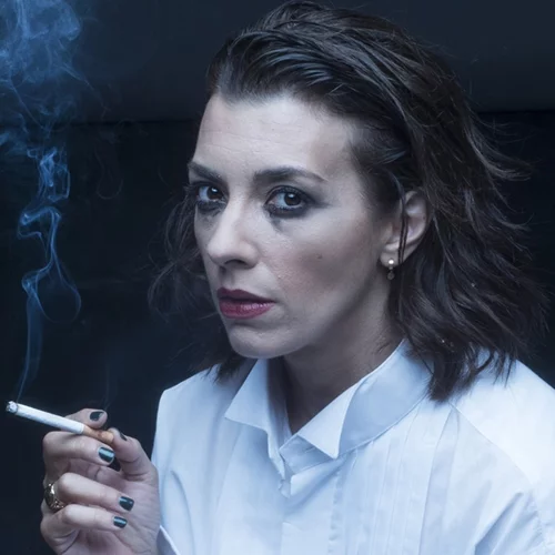 "Ανθρώπινη φωνή": Η Λουκία Μιχαλοπούλου σε ένα ρόλο ζωής για λίγες ακόμα παραστάσεις