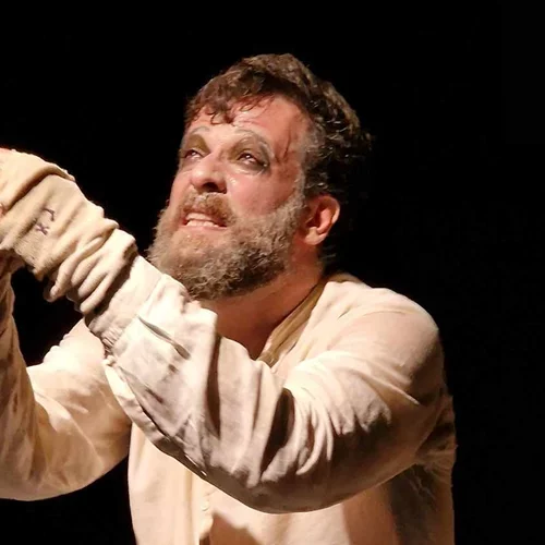 "Κοιμώμενος Χαλεπάς": Η παράσταση - φόρος τιμής στον Γιαννούλη Χαλεπά συνεχίζεται