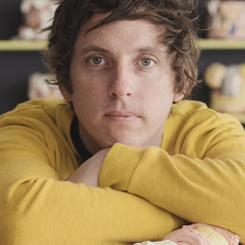 "Erratic Patterns": Τα απρόβλεπτα κεραμικά γλυπτά του Brian Rochefort στην Bernier/Eliades