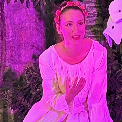 "Six women in greek tragedy": Υπαίθρια παράσταση & έκθεση μάσκας στον κήπο του Μουσείου Ιστορίας Πανεπιστημίου Αθηνών