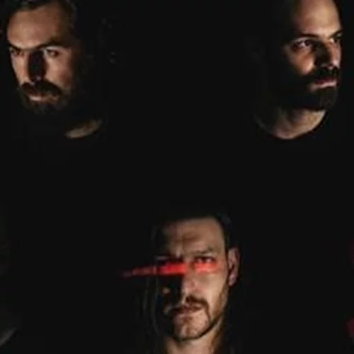 Οι Playgrounded έρχονται να ροκάρουν στο Piraeus Club Academy