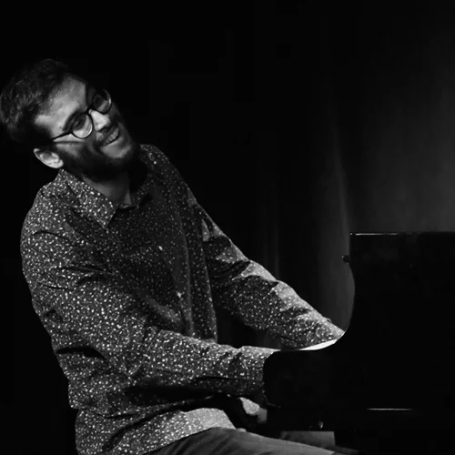 Ο Νικόλας Αναδολής "ανοίγει" τη φετινή Jazz@megaron