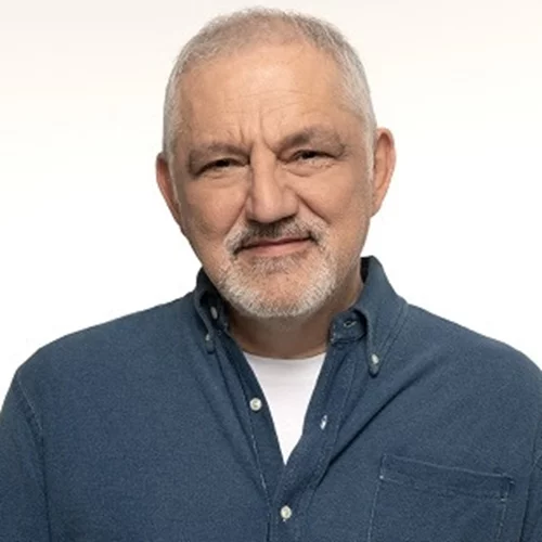 Ο Νίκος Πορτοκάλογλου σε μια συναυλία για τους "Γιατρούς χωρίς σύνορα"