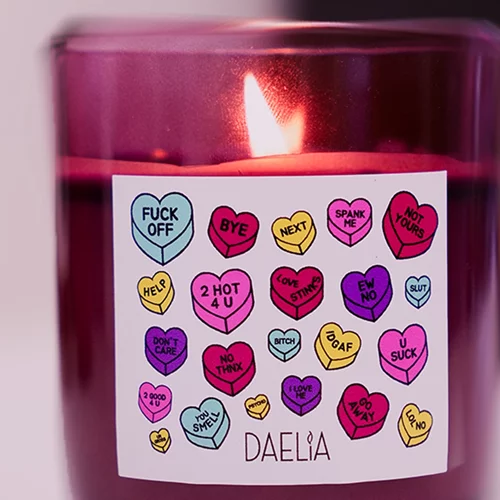 Anti Valentine’s κεριά και δώρα που "μοσχοβολούν" αγάπη