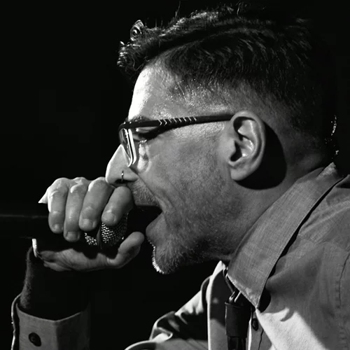 Ο Μιθριδάτης έρχεται στο Caja De Musica