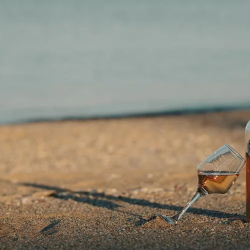 Πασχαλινό τραπέζι με κυκλαδίτικο αέρα από το Κτήμα Ρούσσος