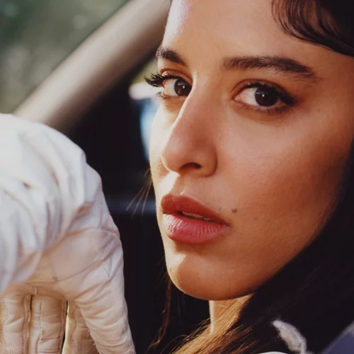 Η Μαρίνα Σάττι στον Κήπο του Μεγάρου