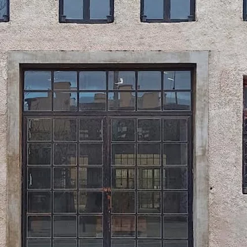 "allilepidrasis": Μια έκθεση design ανασύρει μνήμες από τη γειτονιά του Πειραιά