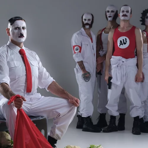 Γιώργος Χρυσοστόμου: "Κανείς δεν θέλει να έχει την τέχνη πολύ "ταχταρισμένη" γιατί δεν συμφέρει"