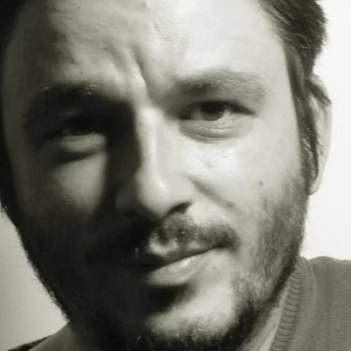 Ο Αλέκος Κυραρίνης βάφει κόκκινη τη Citronne