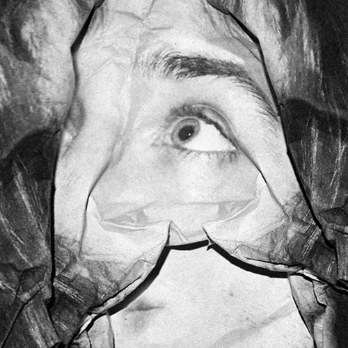 Οι "Βάκχες" του Ευρυπίδη από την ομάδα Ελλήνων ακροβατών και χορευτών "κι όμΩς κινείται"