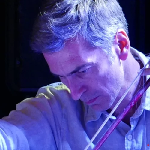 Αυτοσχεδιάζοντας μουσικά στο Ινστιτούτο Γκαίτε