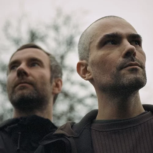 Οι τιτάνες της ηλεκτρονικής μουσικής Autechre για μια βραδιά στο Ηρώδειο