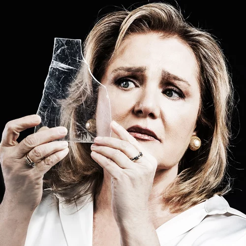 Οι πρώτες φωτογραφίες από "Το πάρτυ" σε σκηνοθεσία Νικορέστη Χανιωτάκη