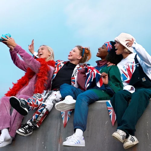 Ανακαλύπτοντας την εφηβεία μέσα από τον κινηματογράφο στο 7ο Παιδικό και Εφηβικό Διεθνές Φεστιβάλ Κινηματογράφου της Αθήνας 2024