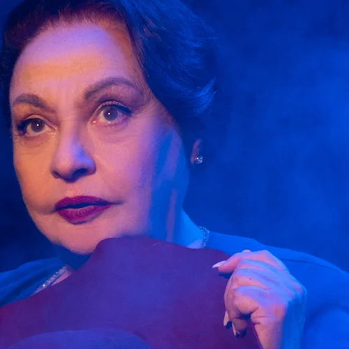 Μίρκα Παπακωνσταντίνου: "Στο θέατρο μια χρυσή κλωστή σε ενώνει με τον θεατή"