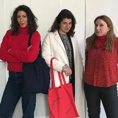 Η επιμελητική ομάδα miss dialectic υλοποιεί νέα έκθεση για το φθινοπωρινό πρόγραμμα του ΕΜΣΤ