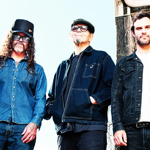 Brant Bjork: Ο πατέρας του stoner rock επιστρέφει με το τρίο του στην Ελλάδα