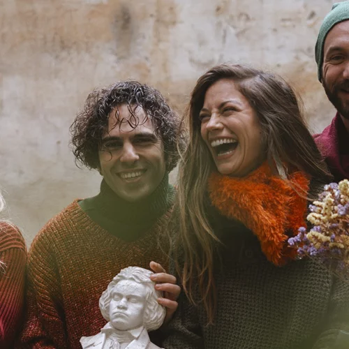 "Από… έρωτα": Μια μουσικοθεατρική παράσταση για την τρέλα του έρωτα στη Σφίγγα