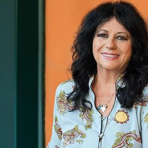 "Λουλού": Μια προσωπική ιστορία αγάπης από την Άννα Βαγενά